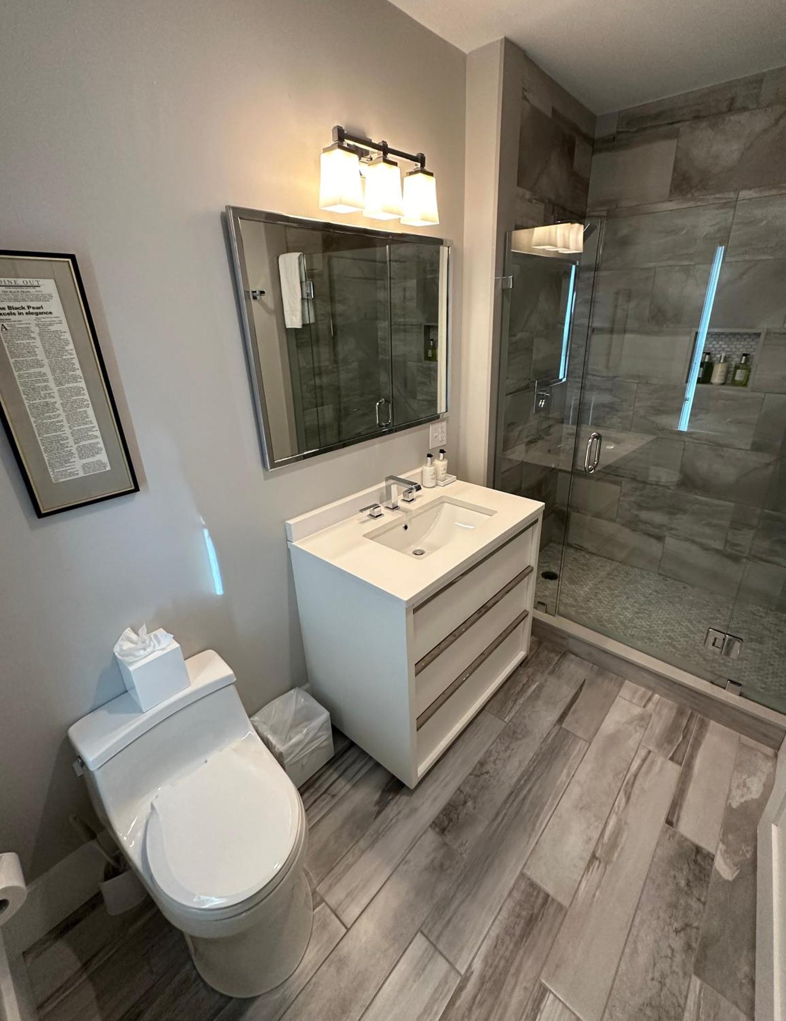 Entire Modern 7 Unit 7 Bath Boutique Inn Torre di Torre di Newport Esterno foto