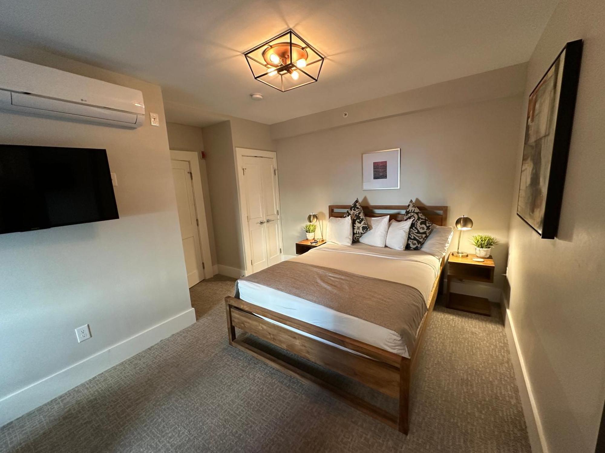 Entire Modern 7 Unit 7 Bath Boutique Inn Torre di Torre di Newport Esterno foto